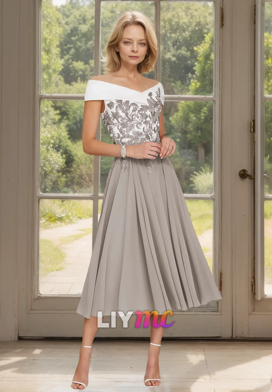 Off-Shoulder Strapless Appliques Pleated A-Line Mother of Bride Dress