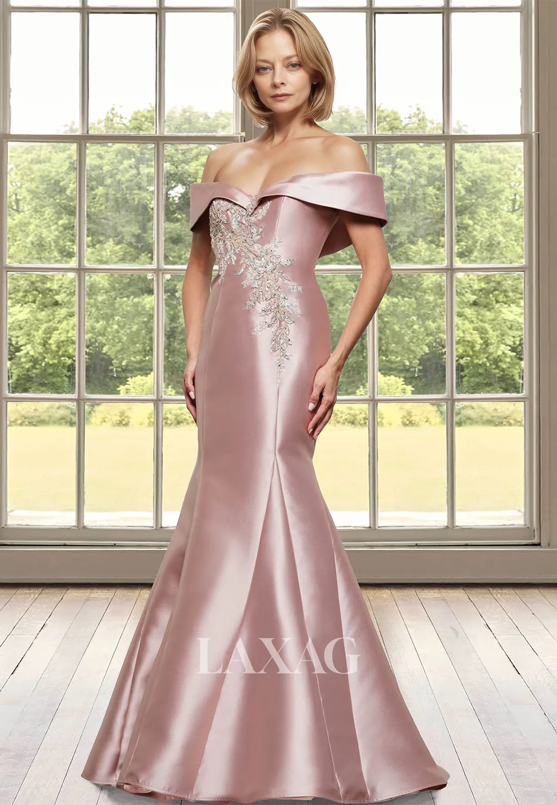 Off-Shoulder V-Neck Sleeveless Mearmaid Mother of the Bride Dress Lace Applique Satin Cocktail Gowns