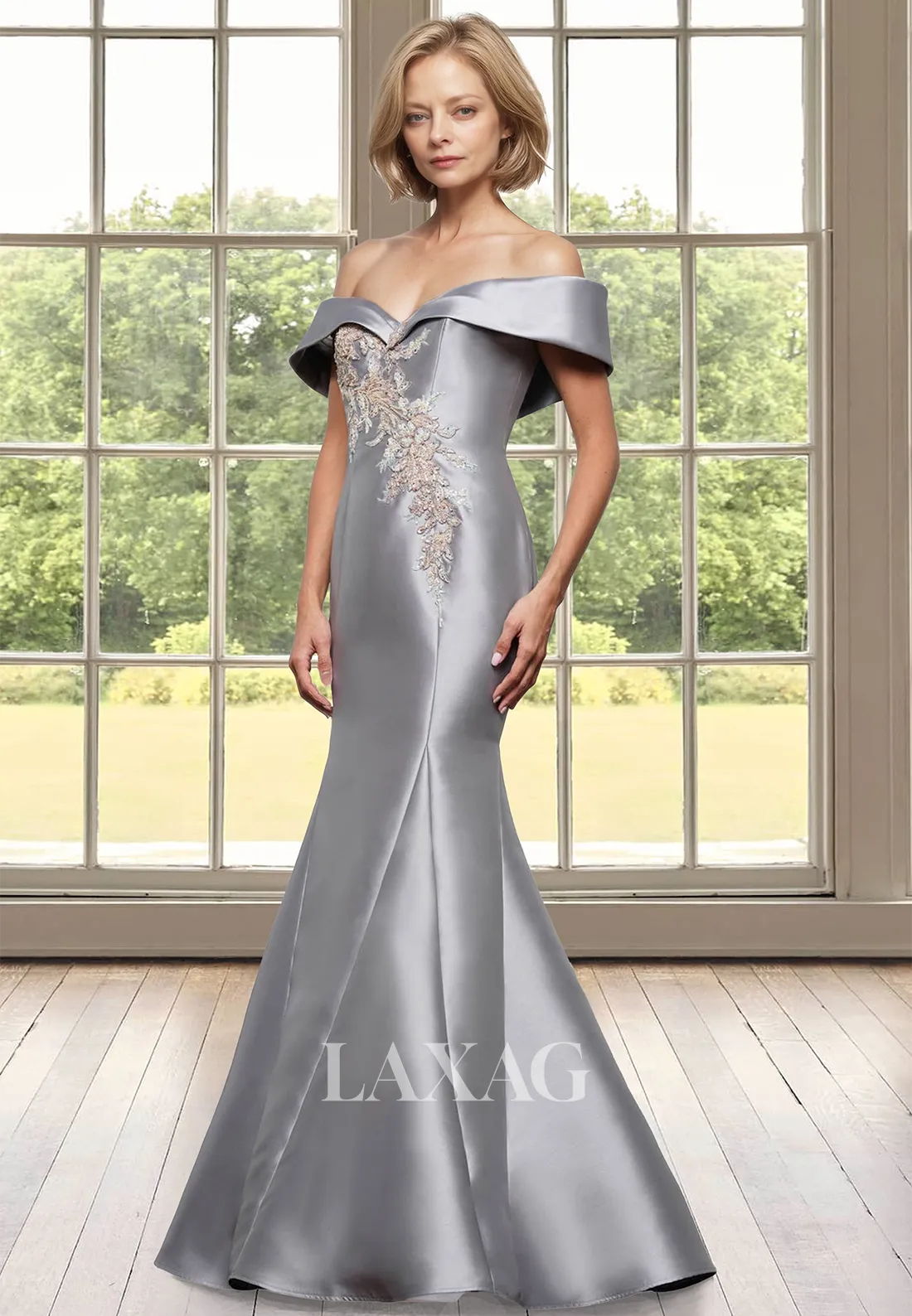 Off-Shoulder V-Neck Sleeveless Mearmaid Mother of the Bride Dress Lace Applique Satin Cocktail Gowns